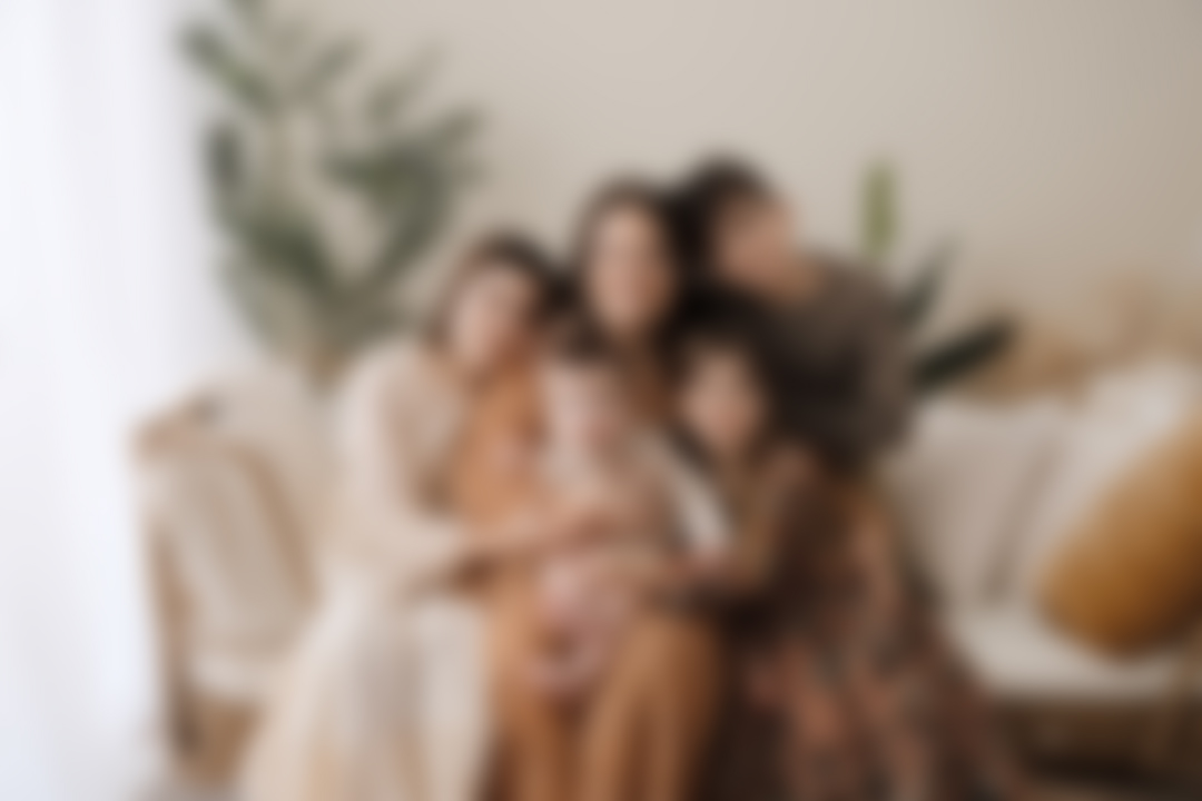 What to Wear for Family Photos: A Complete Style Guide